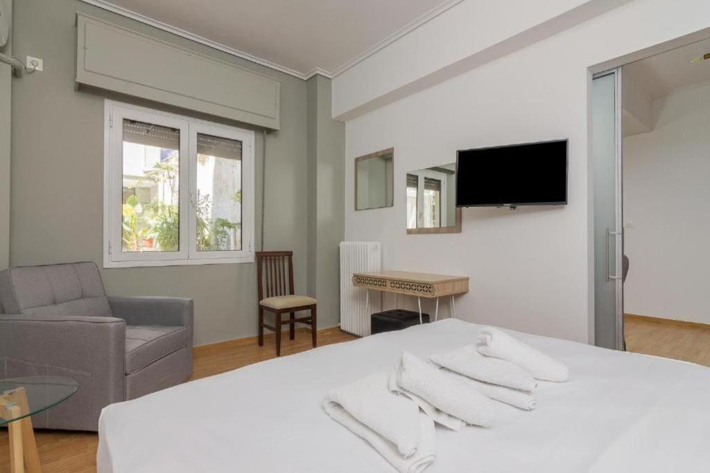 Fully Renovated 1 Bedroom Condo أثينا المظهر الخارجي الصورة