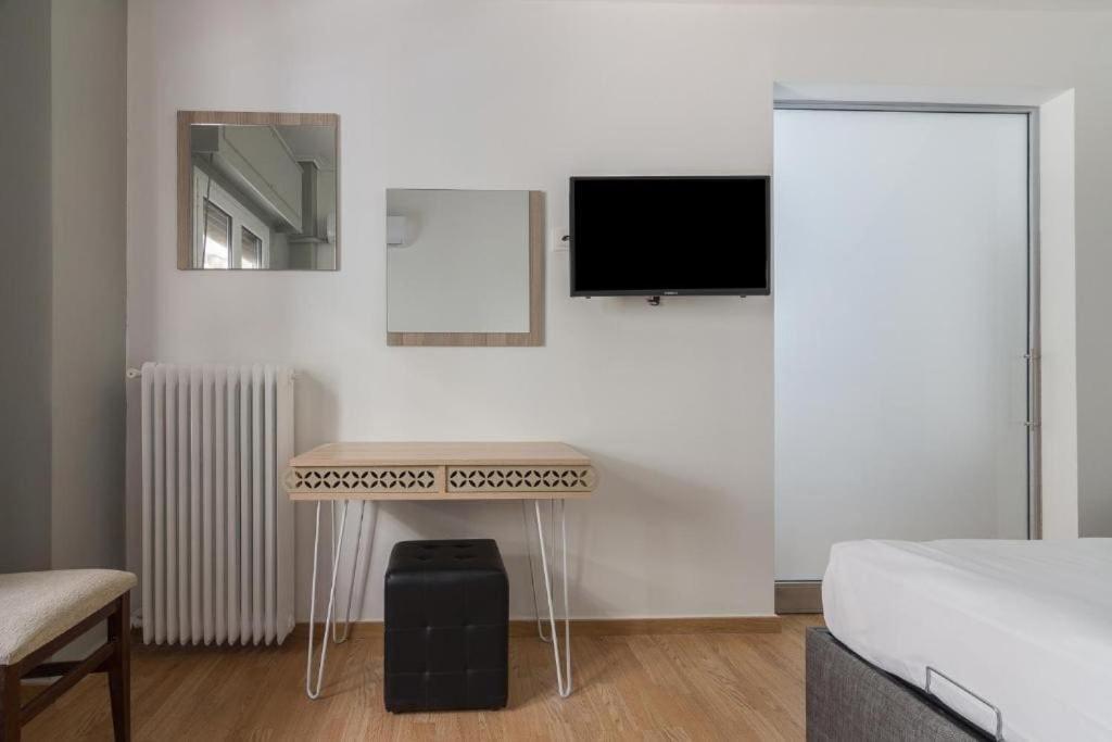 Fully Renovated 1 Bedroom Condo أثينا المظهر الخارجي الصورة